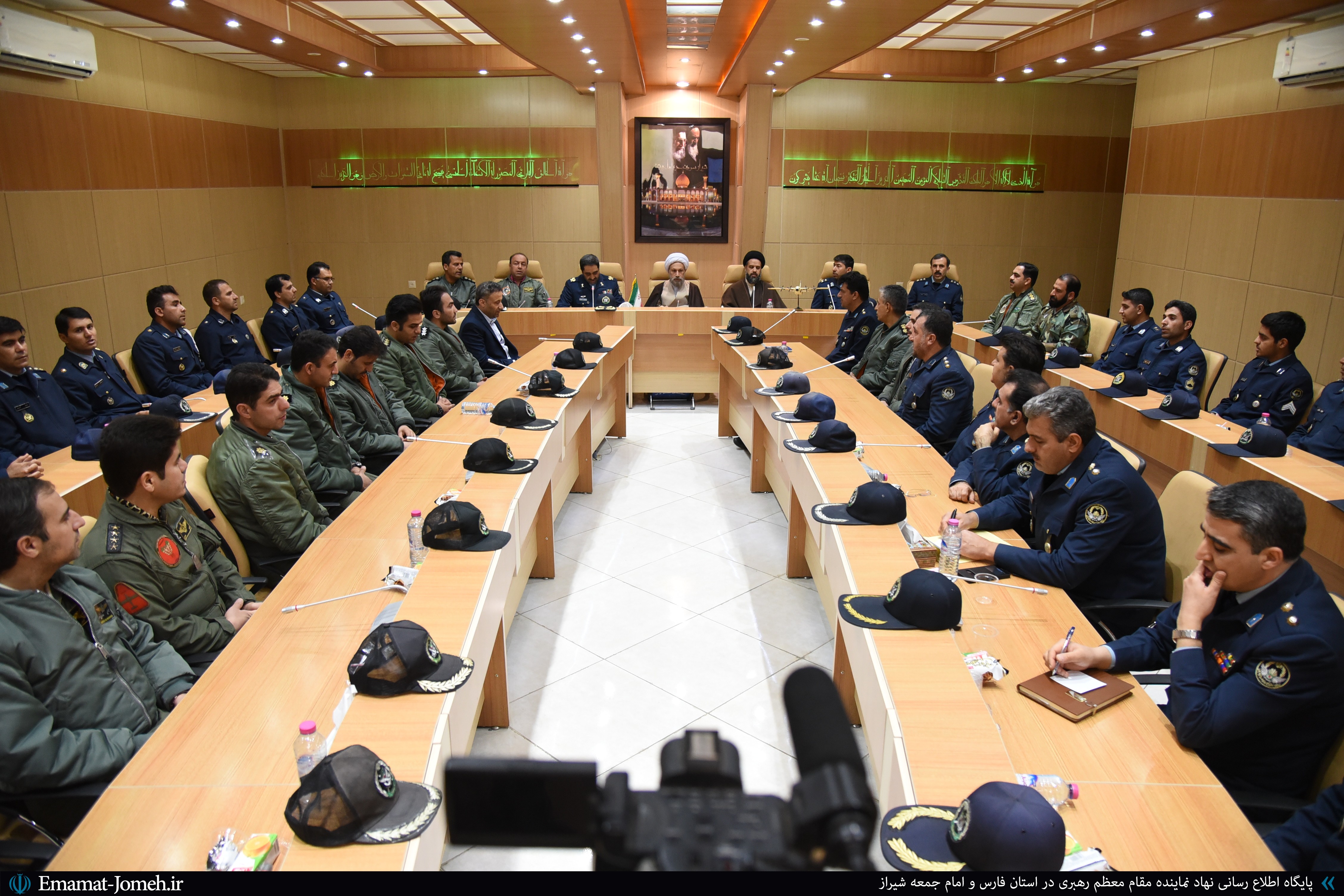 دیدار پرسنل و فرماندهان نیروی هوایی ارتش با آیت الله دژکام