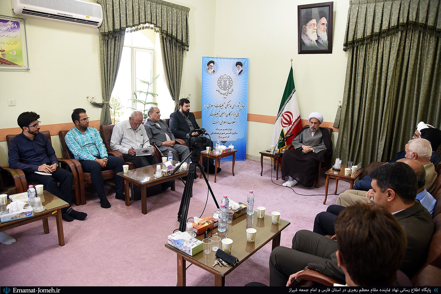 دیدار اعضاء شورای هماهنگی تبلیغات استان فارس با آیت الله دژکام