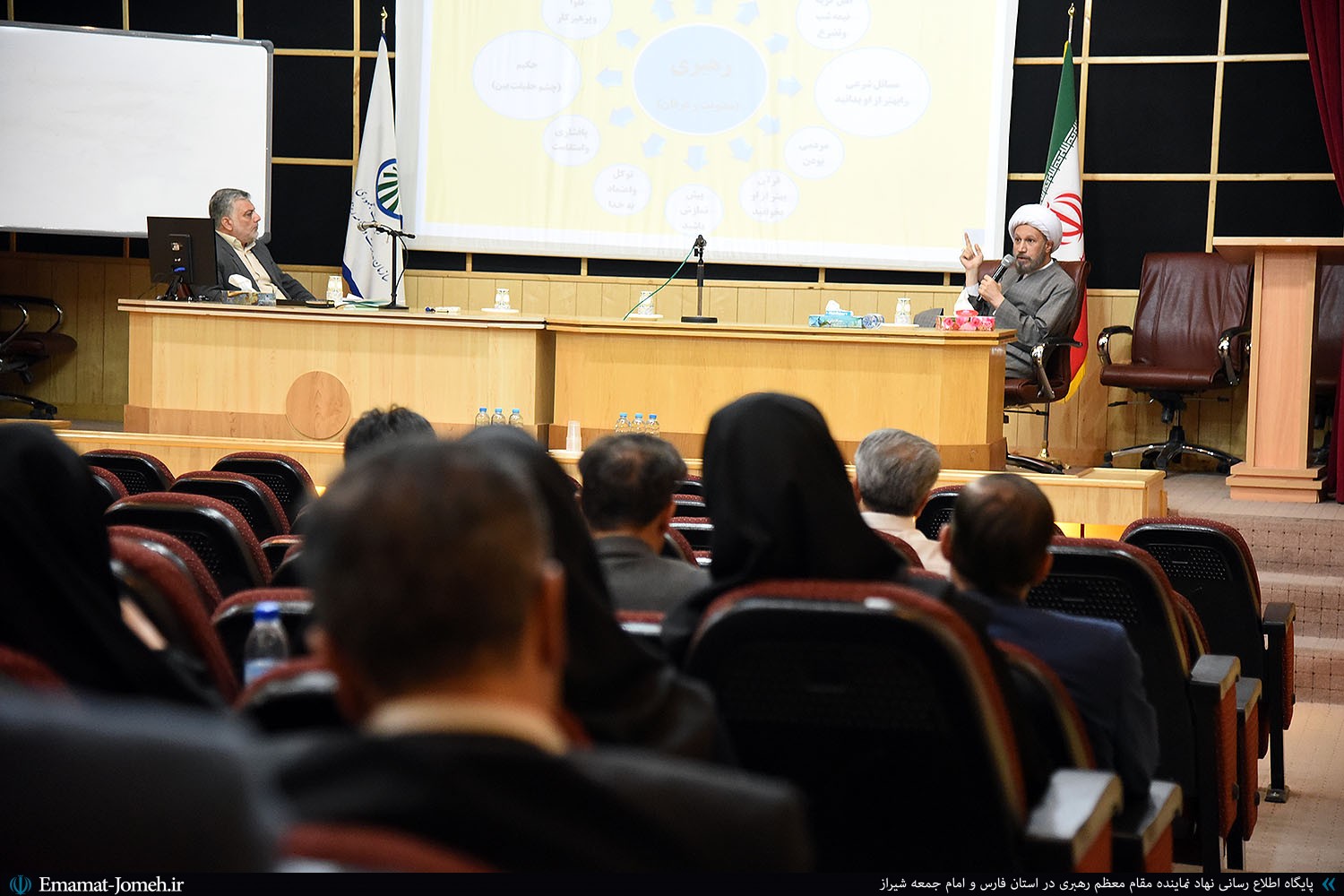 آخرین جلسه آموزشی مدیریت اسلامی ویژه مدیران سطوح مختلف دستگاه های اجرایی