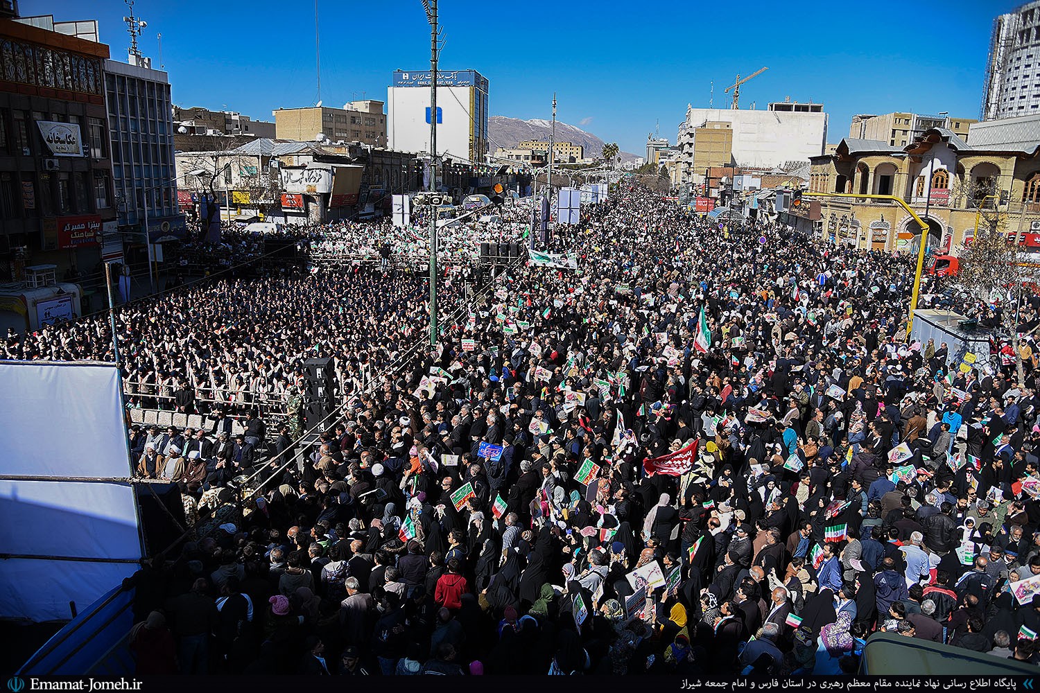 شکوه راهپیمایی یوم الله ۲۲ بهمن در شیراز با حضور آیت الله دژکام