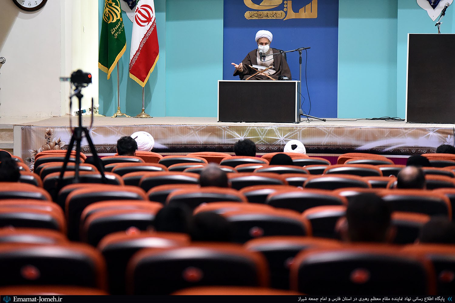 کارگاه آموزشی تربیت مبلغ مکتب انقلاب اسلامی در شیراز با حضور آیت الله دژکام