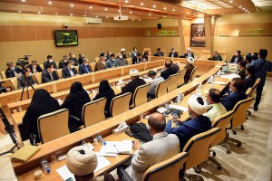 جلسه شورای فرهنگ عمومی استان فارس با حضور آیت الله دژکام