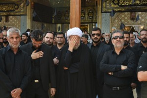 حضور آیت الله دژکام در جمع عزاداران حسینی هیئت بنی هاشمی شیراز