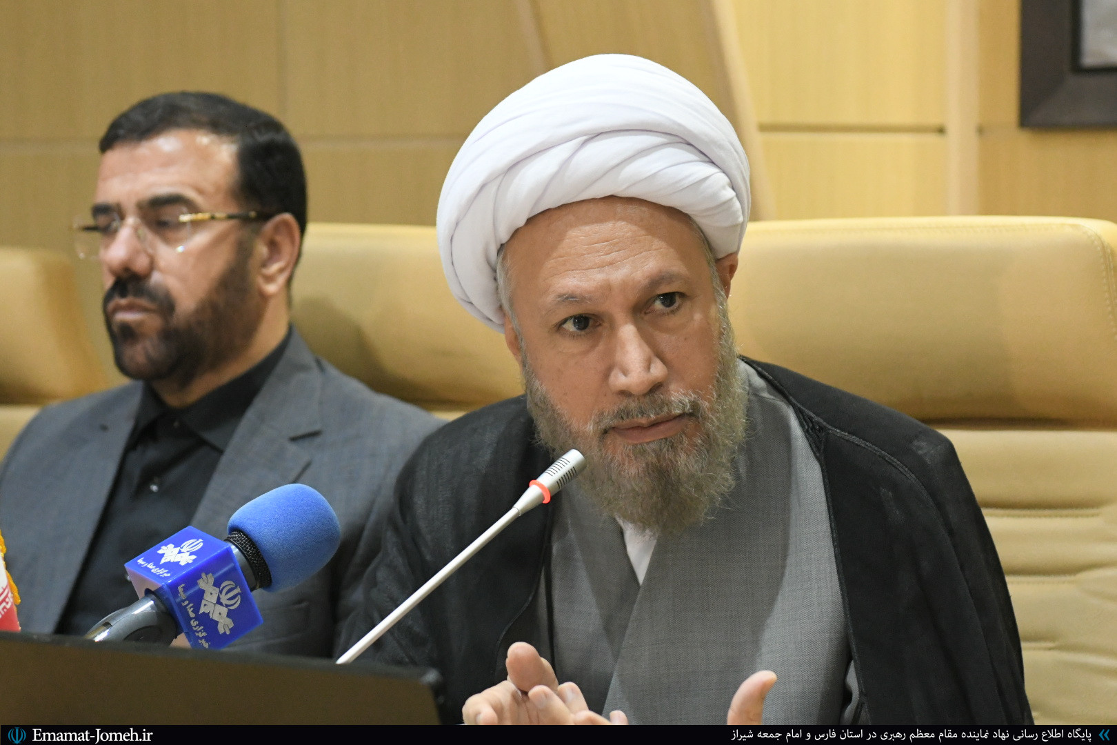نقش دین در هویت ملی و انسجام جامعه نقش اصلی است/شناخت دشمن‌ شرط موفقیت در جنگ و مذاکره است
