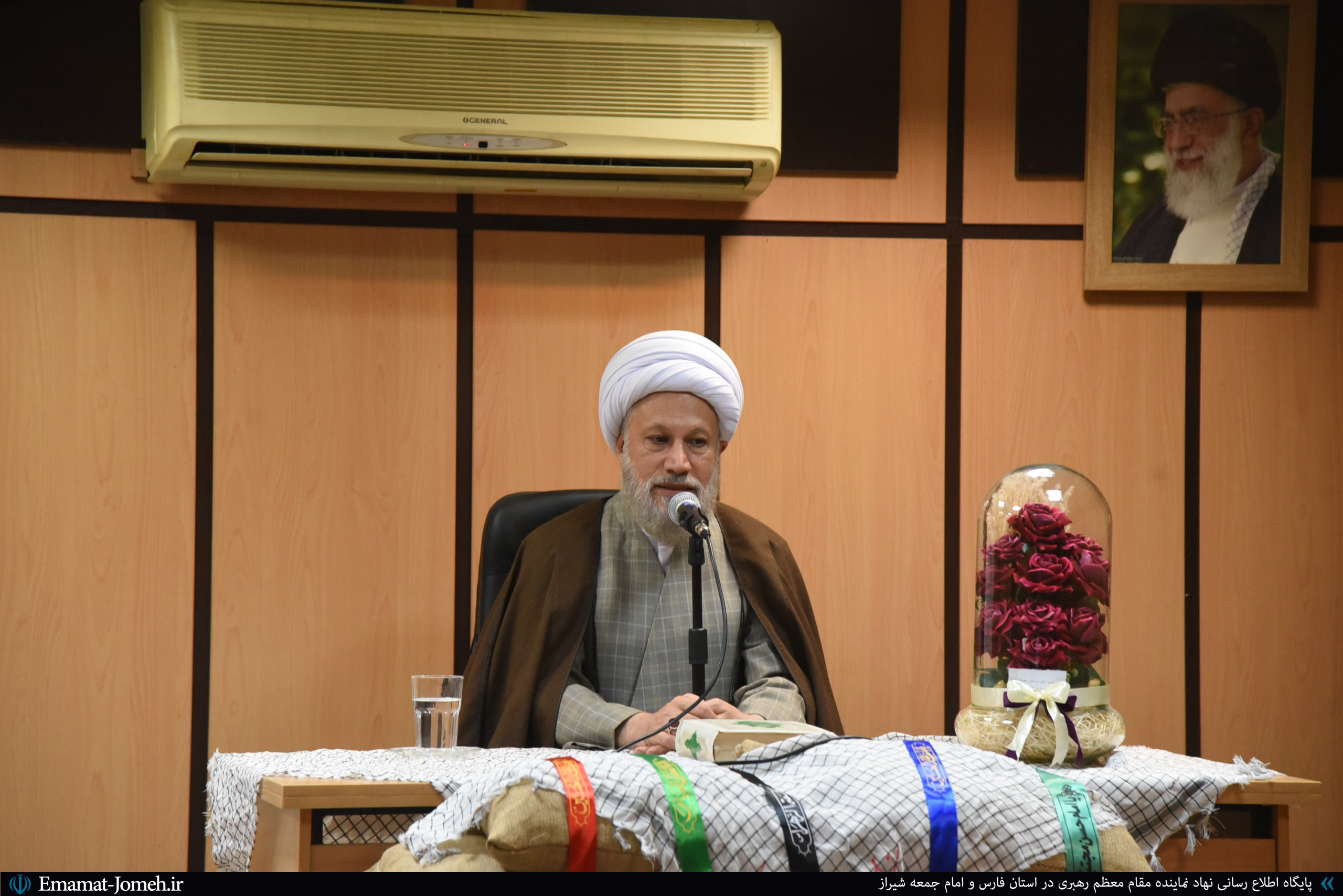 مراسم هفته دفاع مقدس در سازمان تعاون روستایی استان فارس