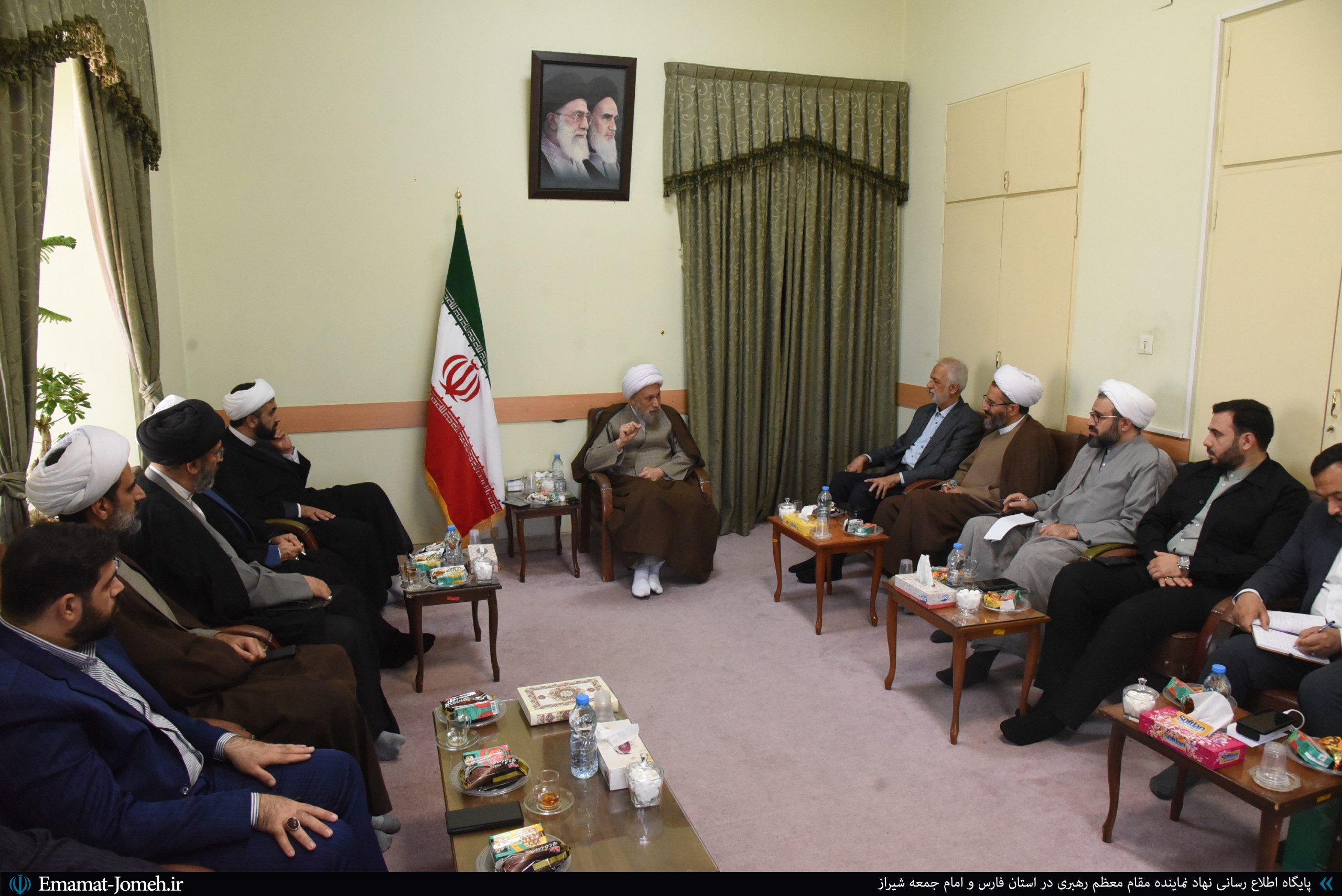 دیدار نمایندگان اعتاب ایرانی با آیت الله دژکام
