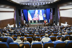 آیین تکریم و تجلیل از پیشکسوتان دفاع مقدس و مقاومت در شیراز