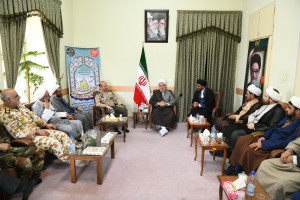 دیدار مسئولین عقیدتی سیاسی ارتش جمهوری اسلامی در استان فارس با آیت الله دژکام