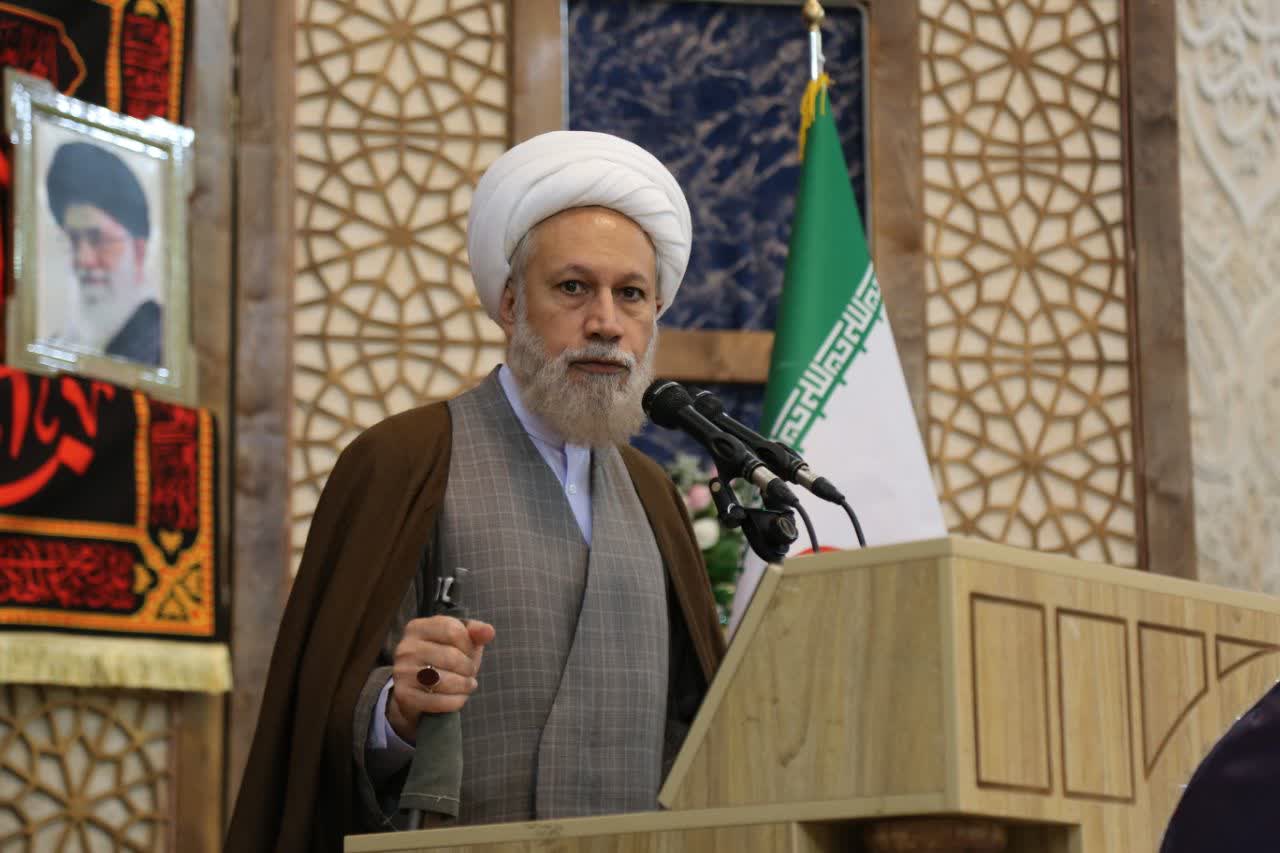 صفات متقین از منظر مولا علی(ع)/دانشگاهیان در عرصه گسترش عدالت نظریه‌پردازی کنند