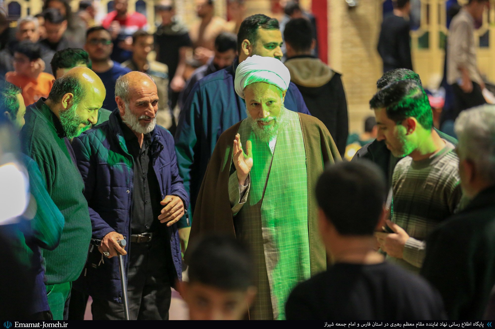 بزرگترین مراسم اعتکاف جوانان کشور در مسجد شهدای شیراز با حضور آیت الله دژکام