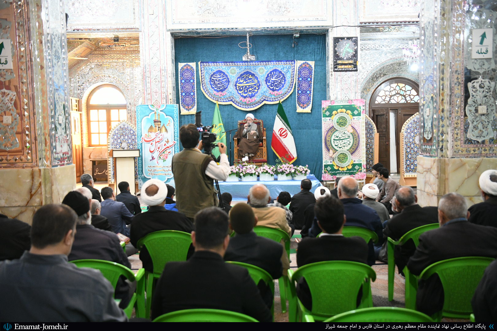 جلسه تفسیر قرآن کریم در حرم مطهر حضرت سید علاءالدین حسین علیه السلام