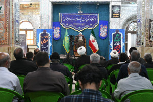 جلسه تفسیر قرآن کریم در حرم مطهر حضرت سید علاءالدین حسین علیه السلام