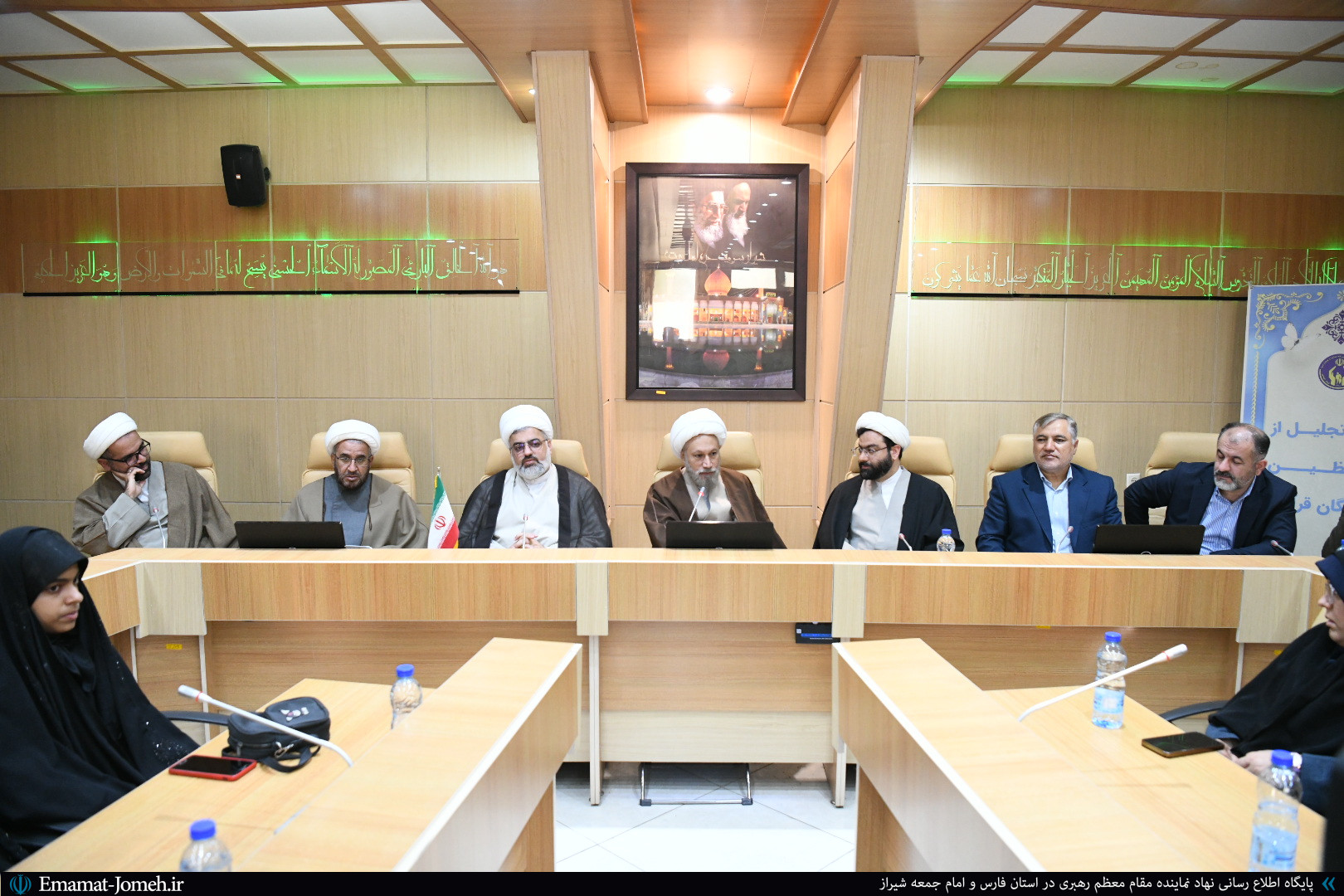 برای مقابله با فتنه‌ها باید به سراغ قرآن و عترت برویم