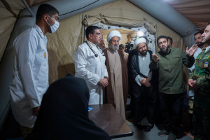 بازدید آیت‌الله دژکام از خدمت رسانی گروه جهادی درمانی شهید اسکندری