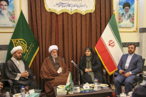 دیدار وزیر راه و شهرسازی با آیت الله دژکام