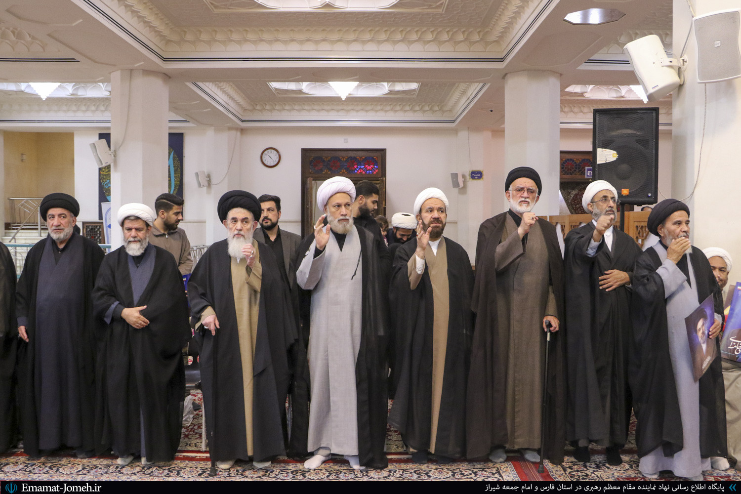 بیعت علما، طلاب و روحانیون استان فارس با رهبر انقلاب