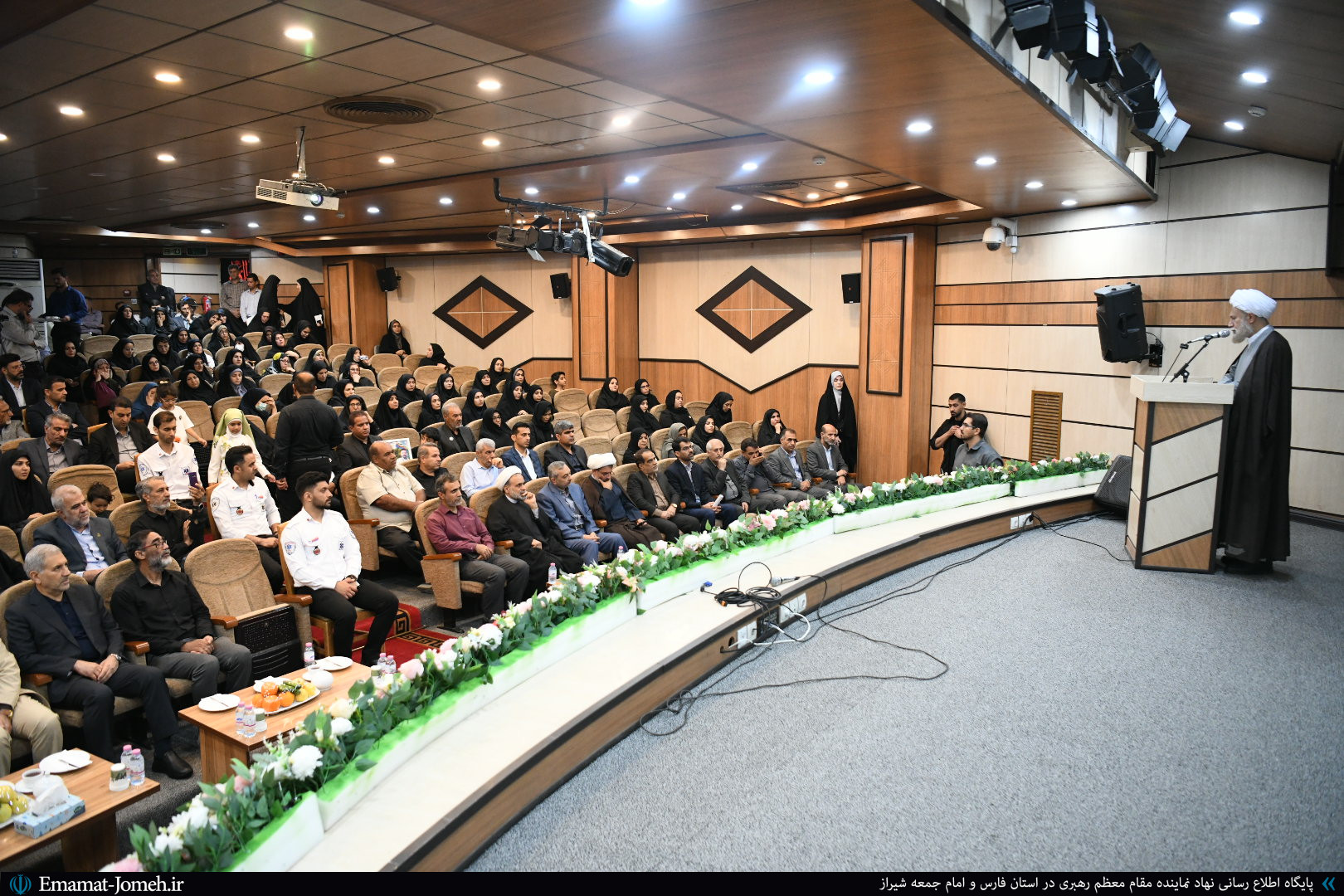ملت ایران در حساس‌ترین مرز تحولات تاریخی جامعه بشری نقش‌آفرین است