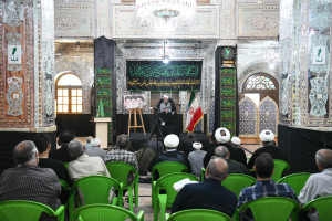 جلسه تفسیر قرآن کریم در حرم مطهر حضرت سید علاءالدین حسین علیه السلام