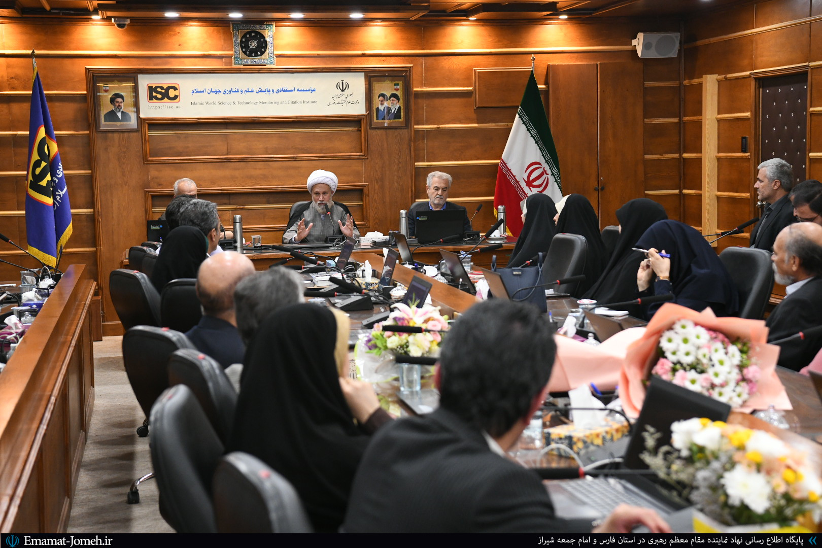 شیراز باید در عرصه هنر و رسانه به جایگاه تمدنی خود بازگردد
