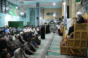 حضور آیت الله دژکام در جمع اهالی مسجد قائم(عج) شیراز