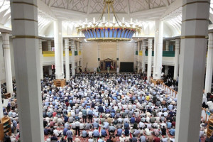 نماز جمعه امروز ۶ شهریورماه ۱۴۰۵ شیراز به امامت آیت الله دژکام