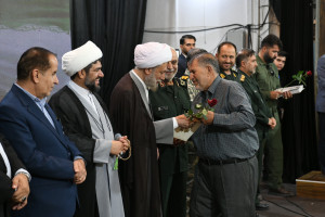 آیین تکریم از رزمندگان و فعالین عرصه جهاد و شهادت شهرستان کازرون