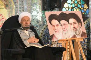 جلسه تفسیر قرآن کریم در حرم مطهر حضرت سید علاءالدین حسین علیه السلام