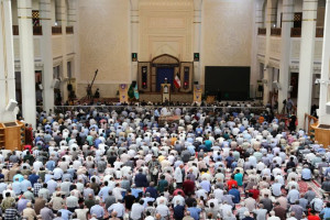 نماز جمعه امروز ۲۰ شهریورماه ۱۴۰۵ شیراز به امامت آیت الله دژکام