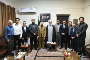 دیدار سرپرست جدید اداره ورزش و جوانان شیراز با آیت الله دژکام
